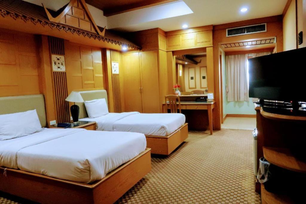 The Rich Hotel Nonthaburi Eksteriør billede