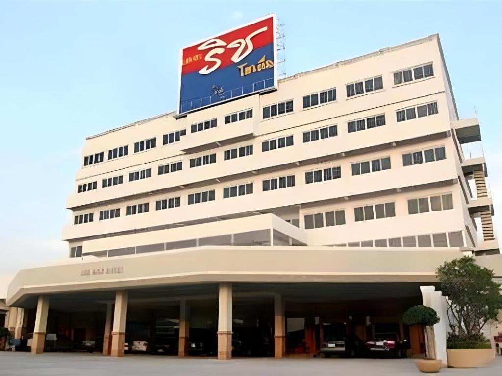 The Rich Hotel Nonthaburi Eksteriør billede